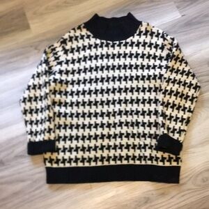 Black and White Houndstooth Sweater